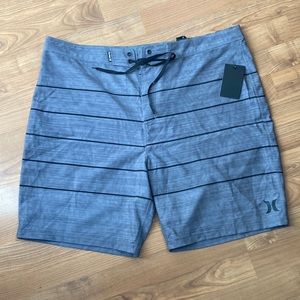 NWT Men’s Hurley Boardshorts, grey w/black stripes